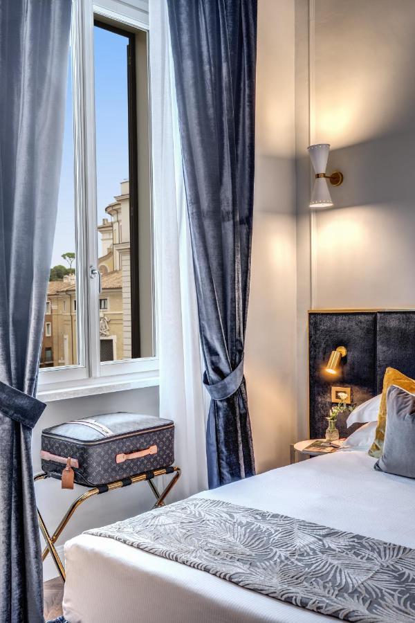 Tree Charme Augusto Luxury Suites روما المظهر الخارجي الصورة